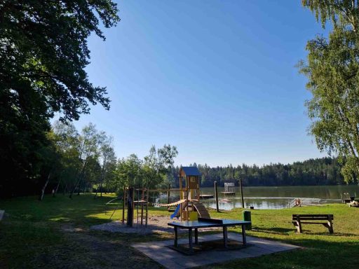 Schnaitsee See Weitsee bei Allerding kinderfreundlich Kinder