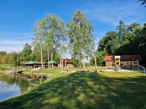chiemgau Bademöglichkeit Schnaitsee Badesee